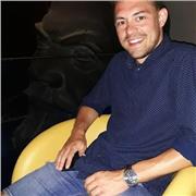 Laureato in biotecnologie e scienze della nutrizione umana impartisce lezioni di biologia e chimica